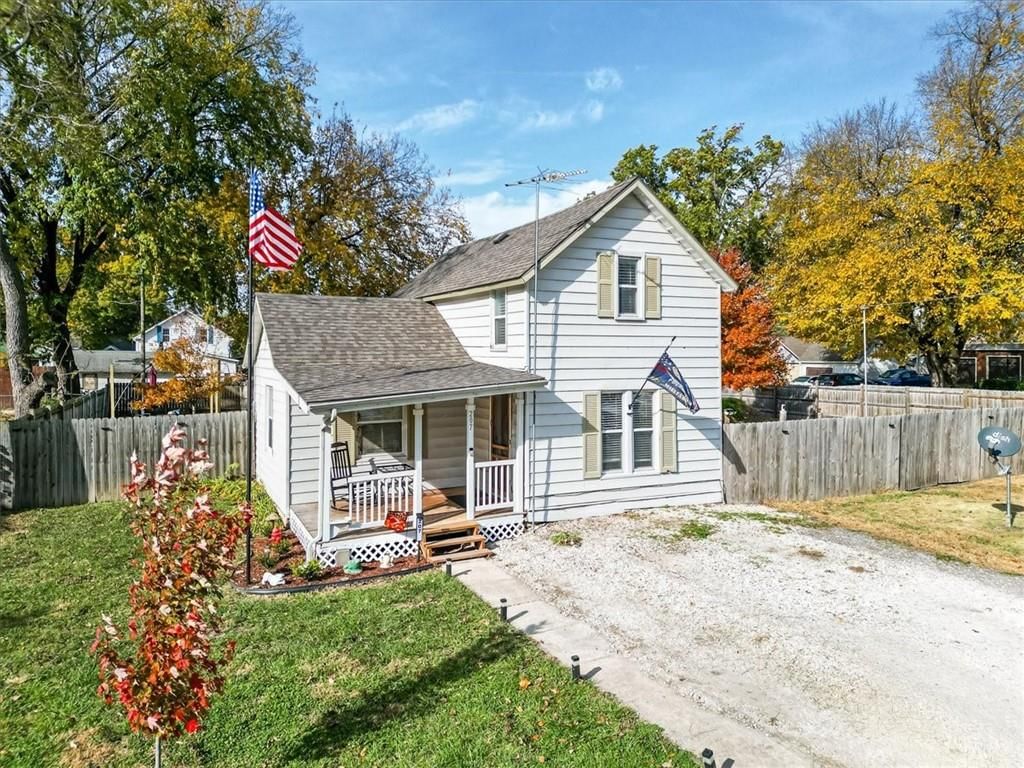 207 bowen Street, Linwood, KS