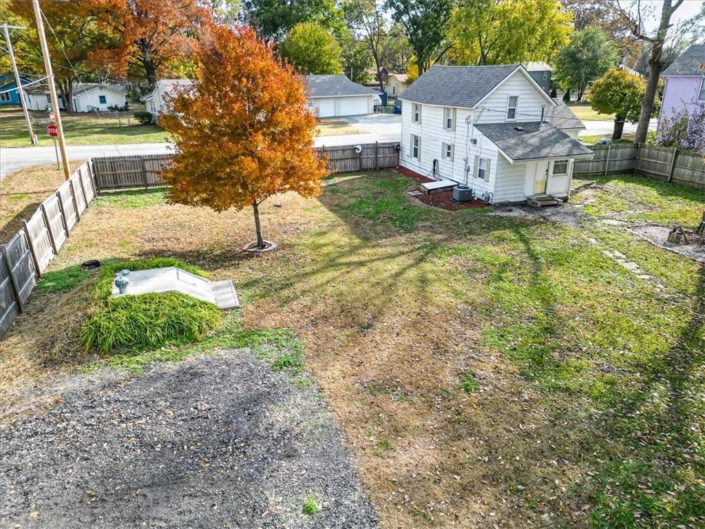 207 bowen Street — photo 11