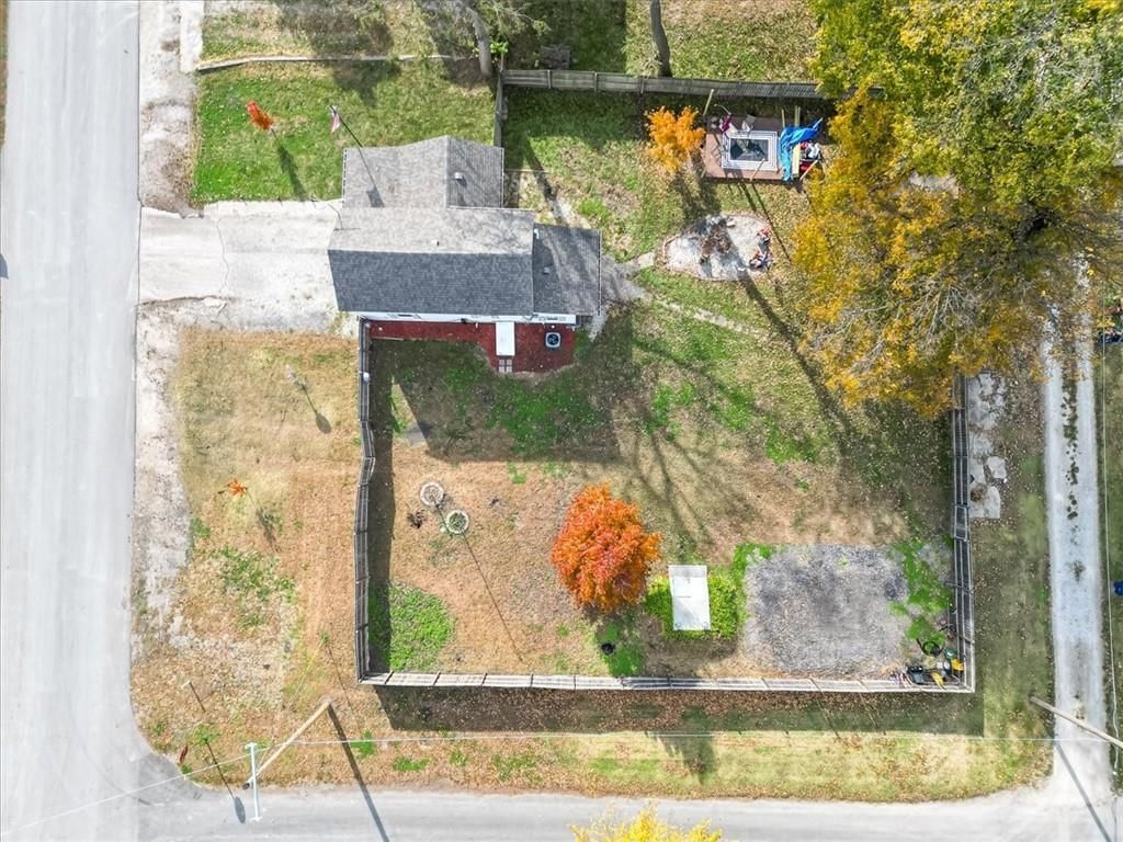 207 bowen Street — photo 20