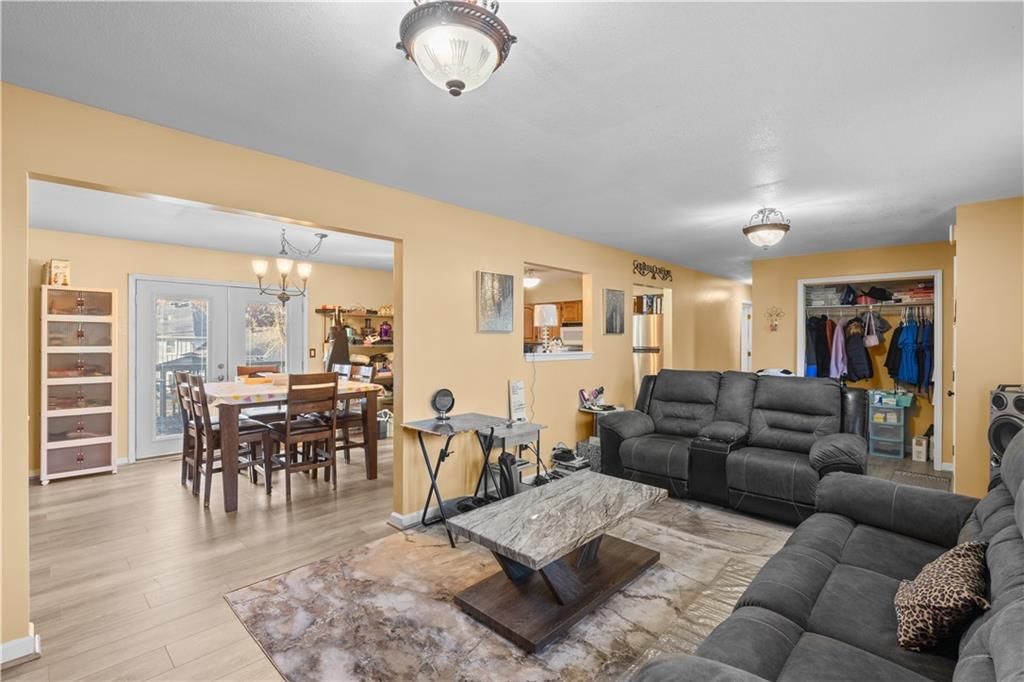 11020 Beacon Avenue — photo 7