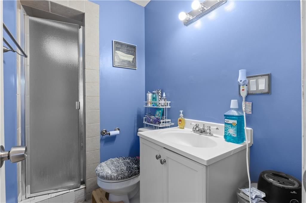 11020 Beacon Avenue — photo 15