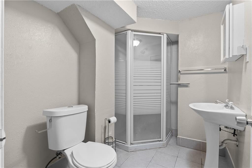 11020 Beacon Avenue — photo 20