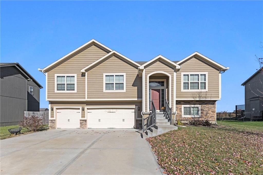 101 SW Ayden Lane — photo 2