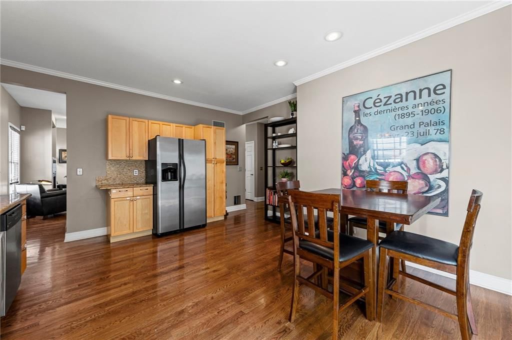 4526 Genessee Street — photo 12