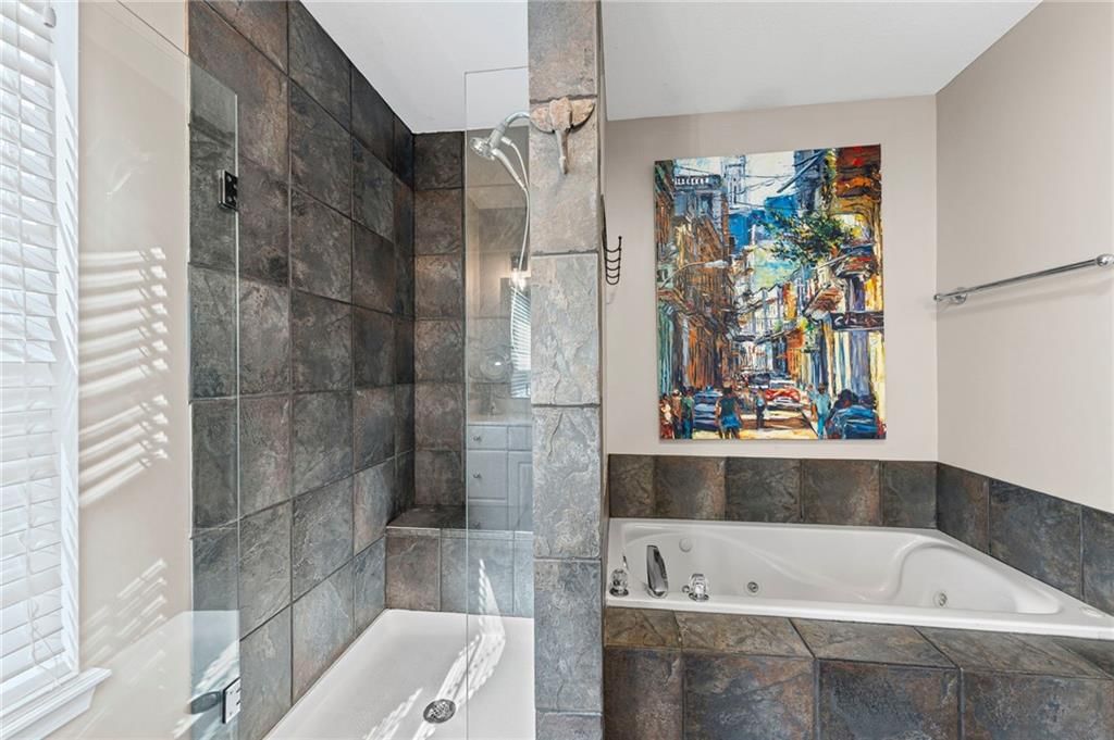 4526 Genessee Street — photo 18