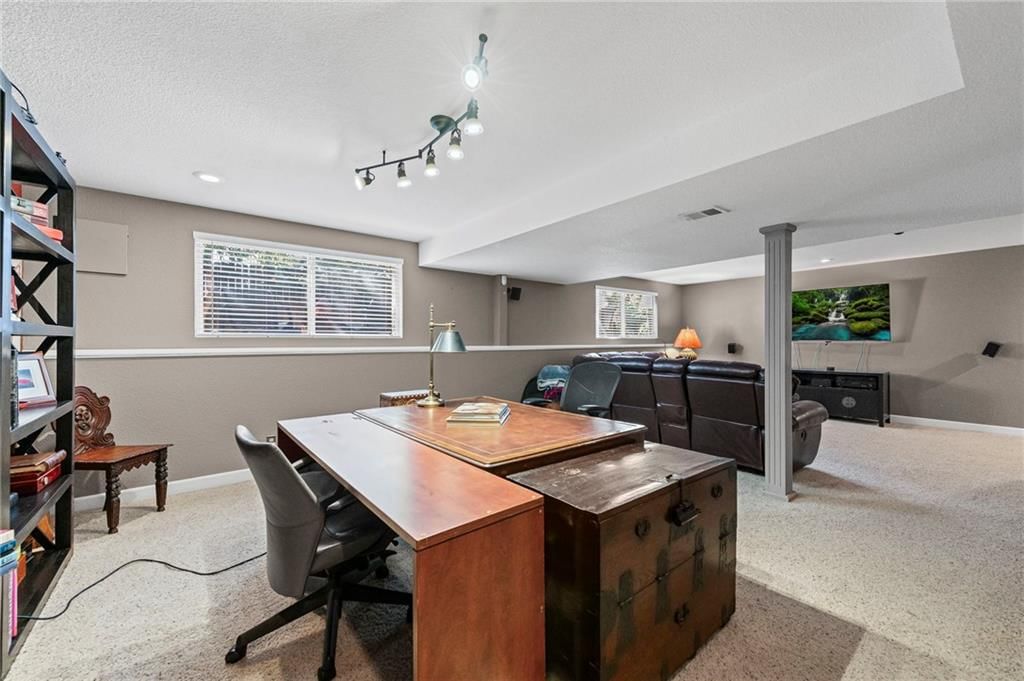 4526 Genessee Street — photo 29