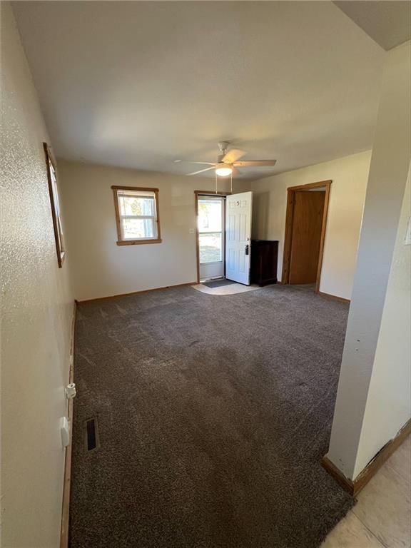 1013 W 2nd Street — photo 5