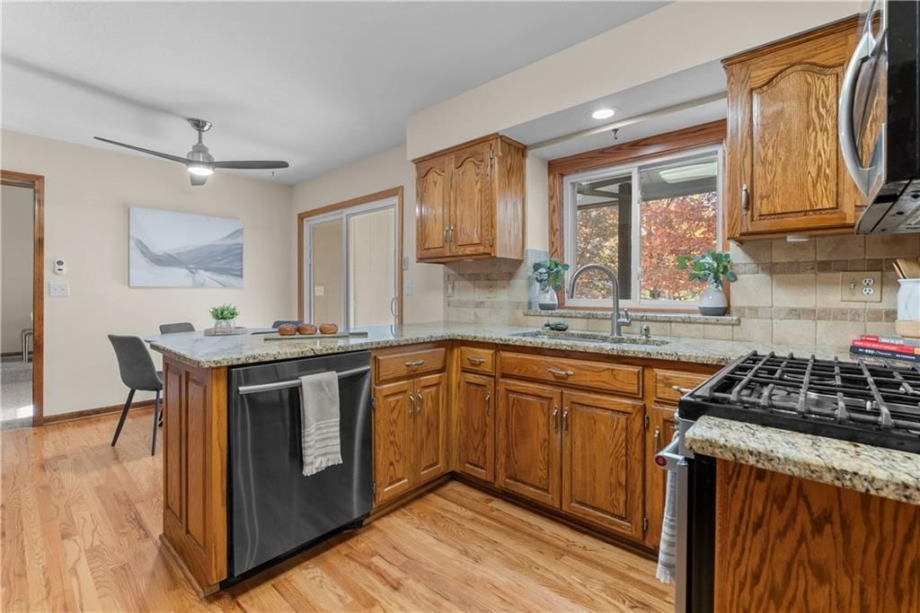 947 Ellis Street — photo 17