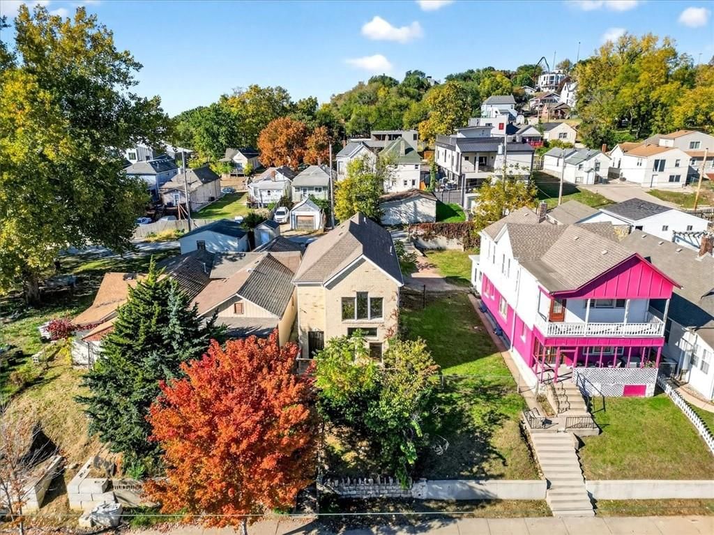 2128 Summit Street, Kansas City, MO