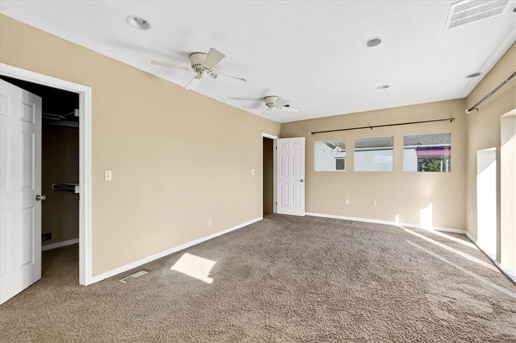2128 Summit Street — photo 26