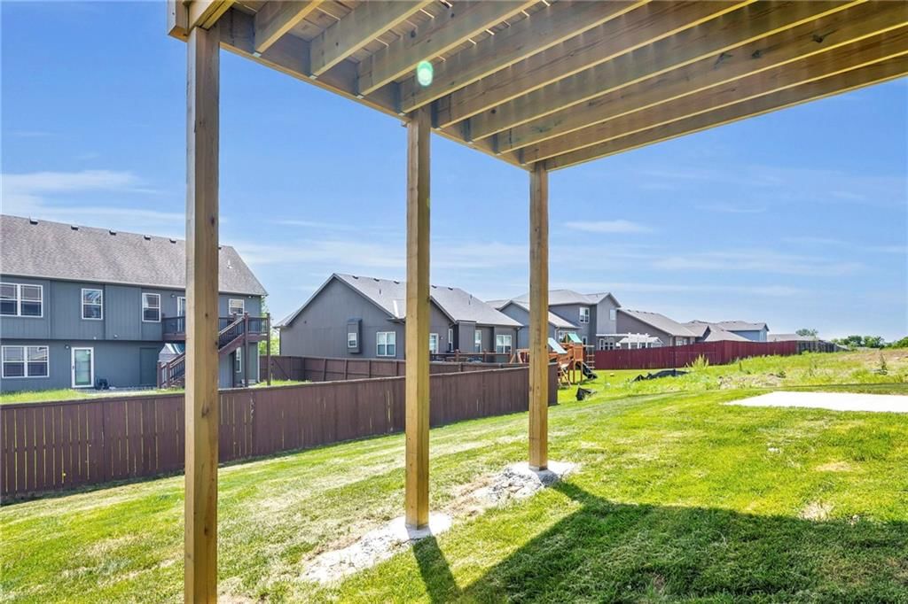 12501 Parkview Avenue — photo 37