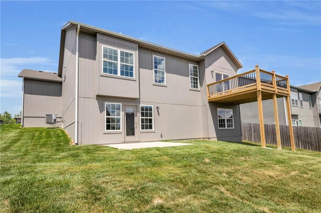 12501 Parkview Avenue — photo 40