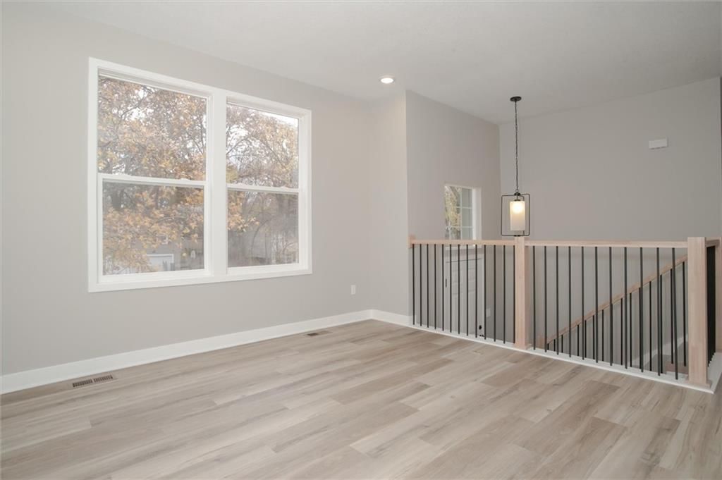 1104 NE Columbus Street — photo 4