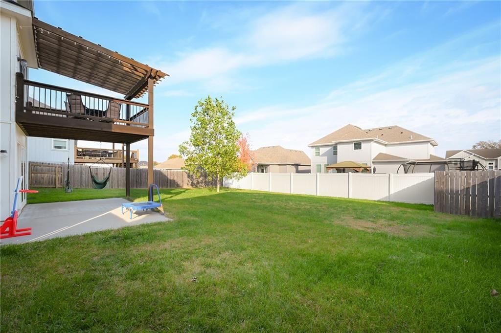 1805 NW Tayler Court — photo 31