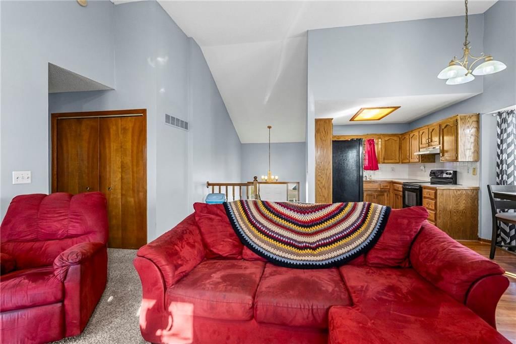 300 Copeland Drive — photo 6