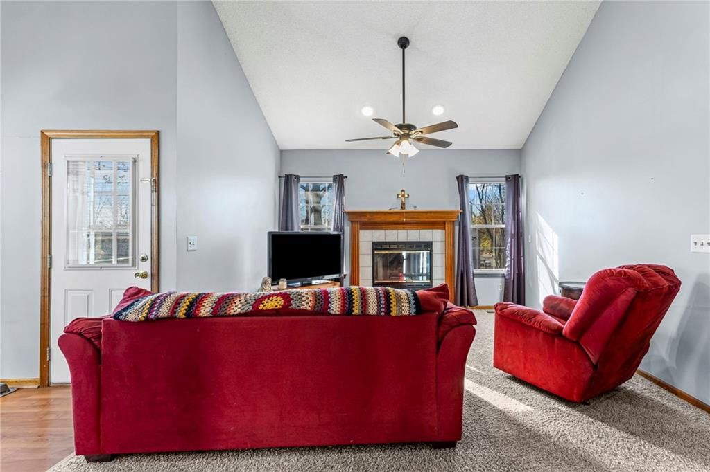 300 Copeland Drive — photo 8