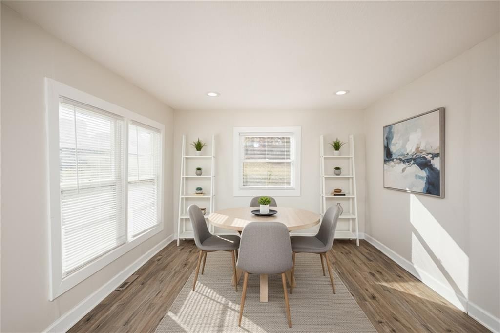 4724 Logan Avenue — photo 7