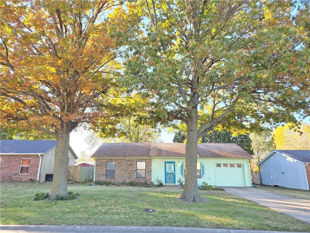 601 Landon Drive — photo 2