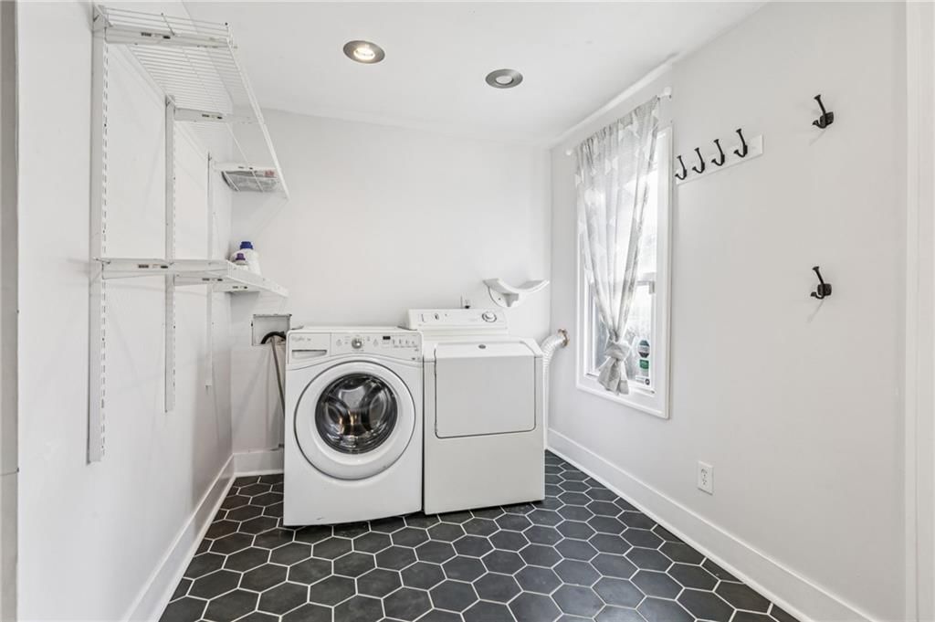 619 E 42ND Street — photo 13
