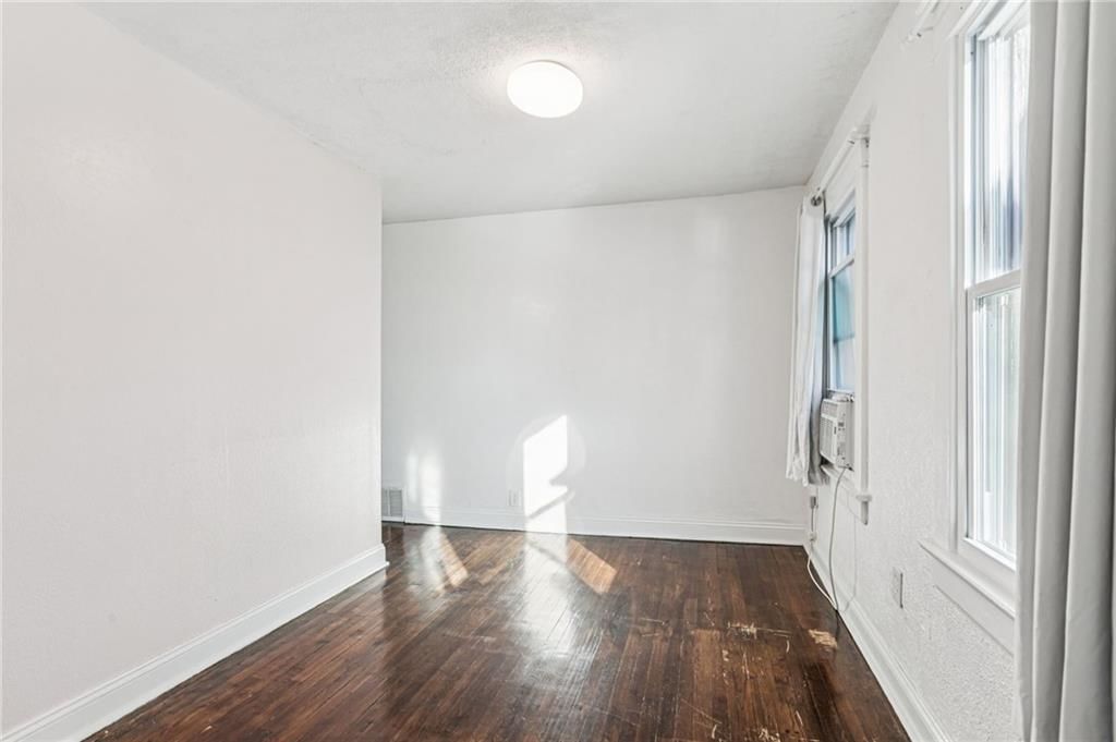 619 E 42ND Street — photo 19