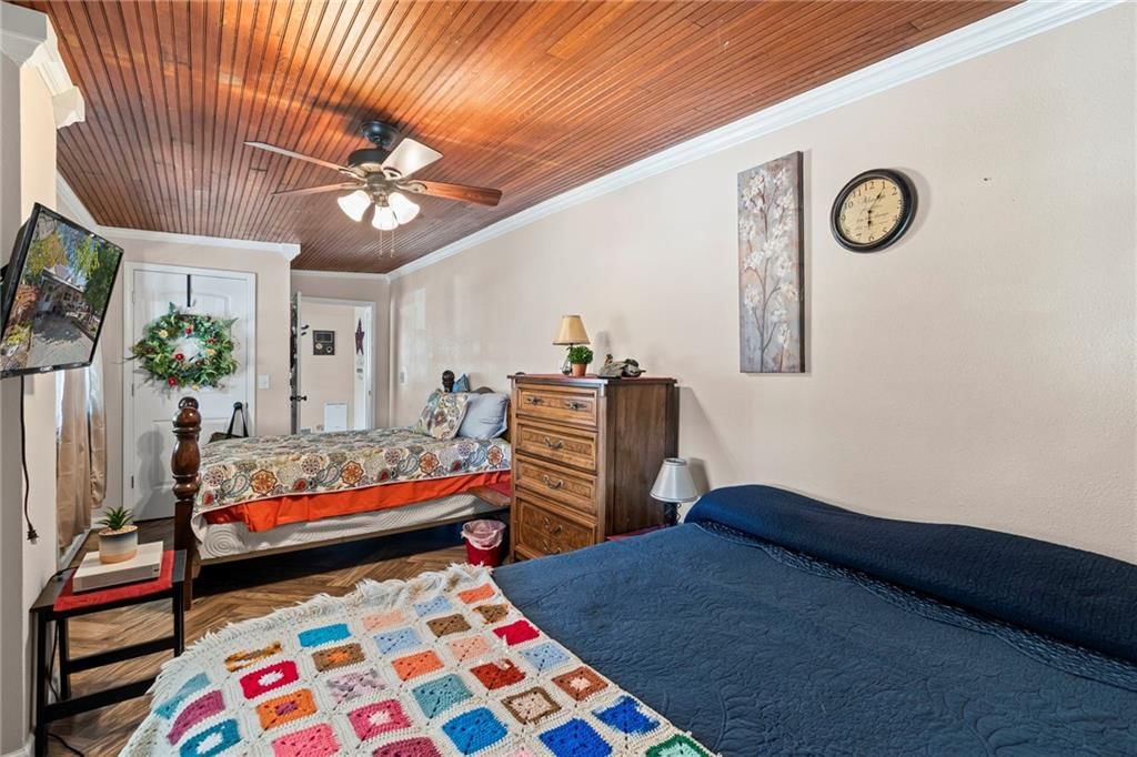 118 N Main Street — photo 12