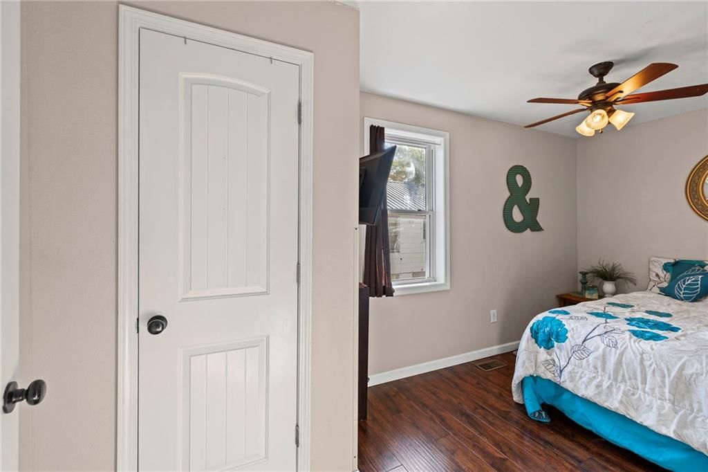 118 N Main Street — photo 15