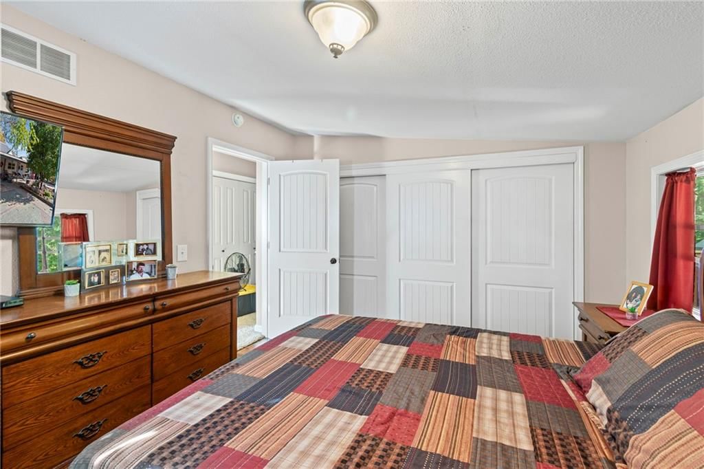 118 N Main Street — photo 19