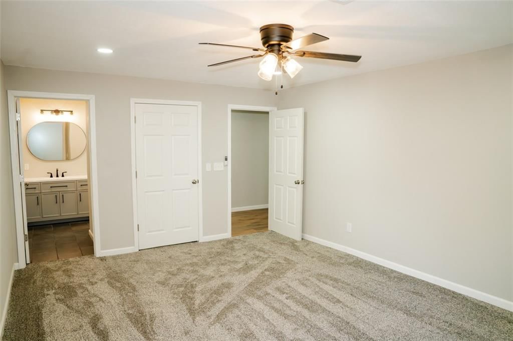 1121 S Lafayette Avenue — photo 9