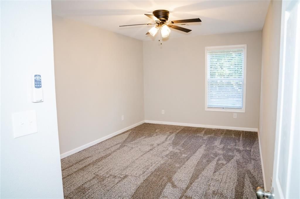 1121 S Lafayette Avenue — photo 12