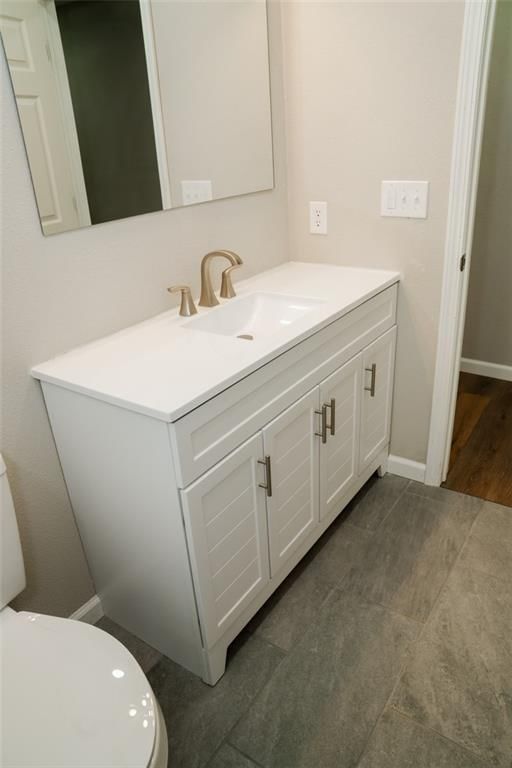 1121 S Lafayette Avenue — photo 15