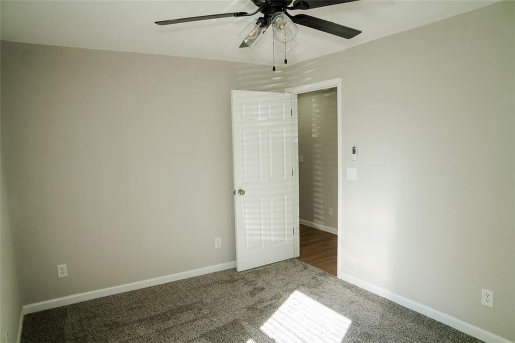 1121 S Lafayette Avenue — photo 17