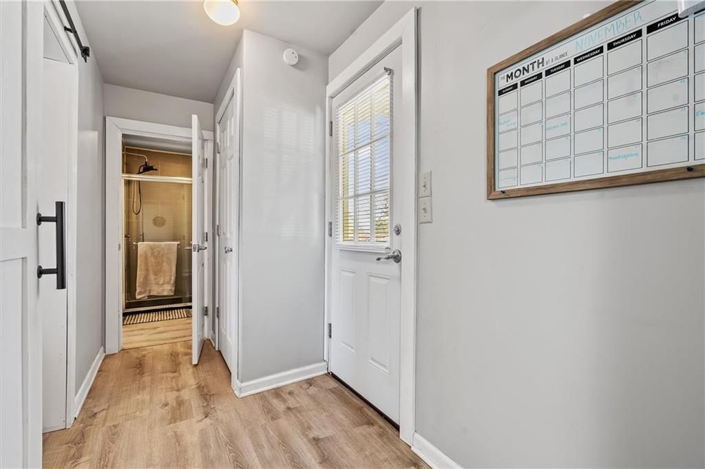 328 W 5th Street — photo 17