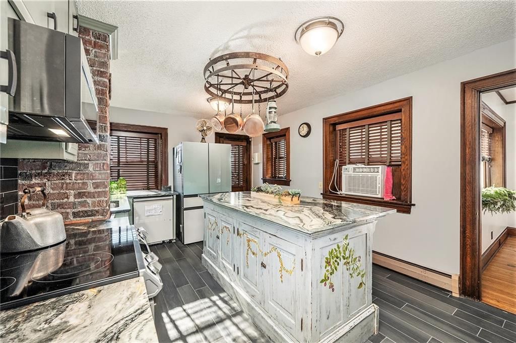 406 S Birch Avenue — photo 11
