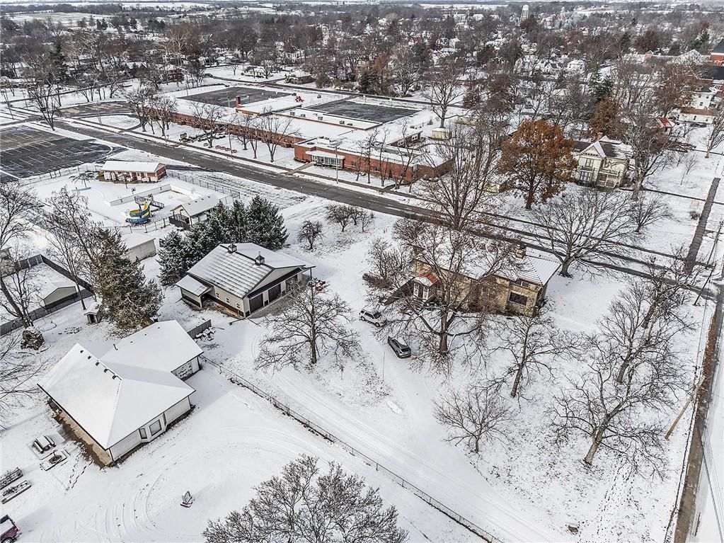 406 S Birch Avenue — photo 44
