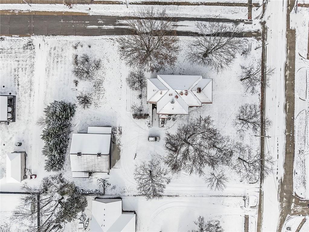 406 S Birch Avenue — photo 46