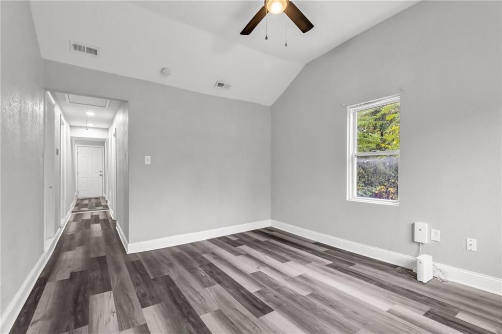 8111 Park Avenue — photo 4