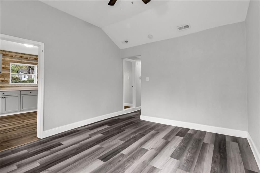 8111 Park Avenue — photo 5