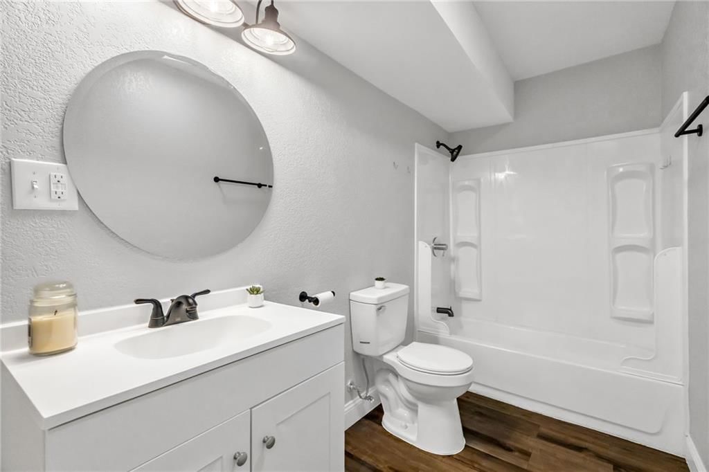 8111 Park Avenue — photo 8