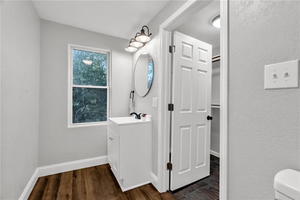 8111 Park Avenue — photo 12