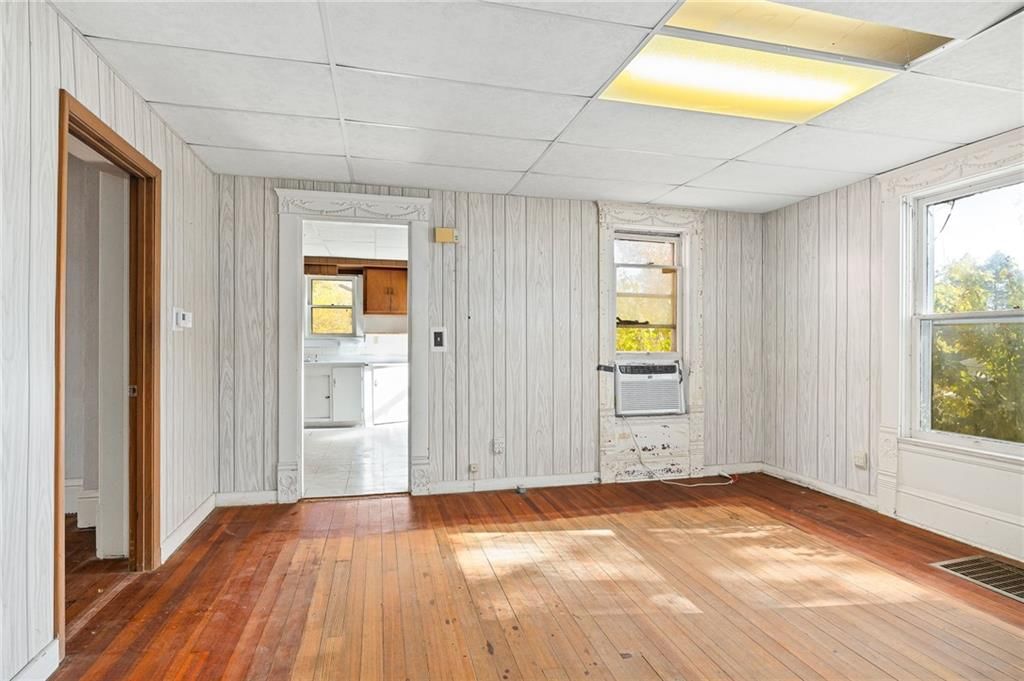 311 S 6th Street — photo 12