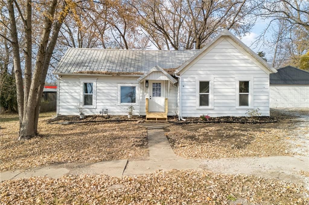 506 Maple Street, Lathrop, MO