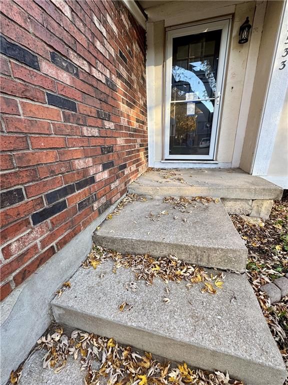 12533 S Locust Street — photo 8