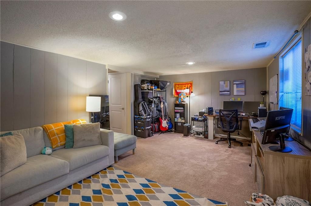 1844 E 97th Street — photo 23