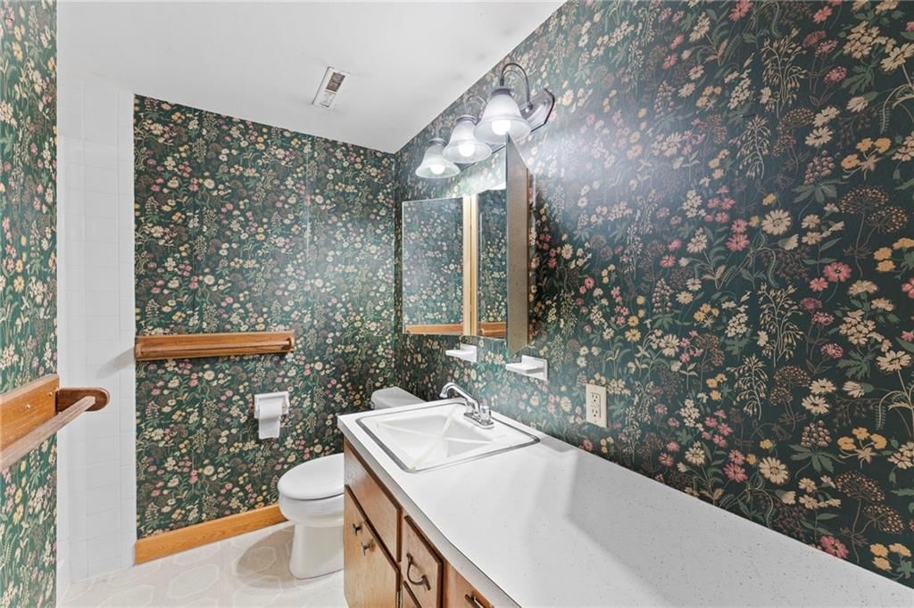 308 S Stevenson Street — photo 31