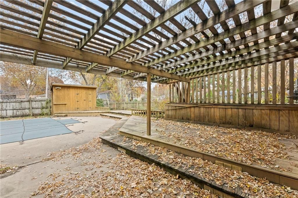 308 S Stevenson Street — photo 36