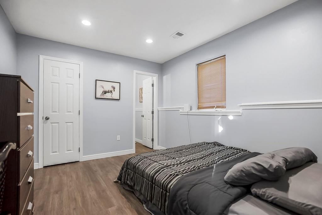 929 Sutherland Drive — photo 24