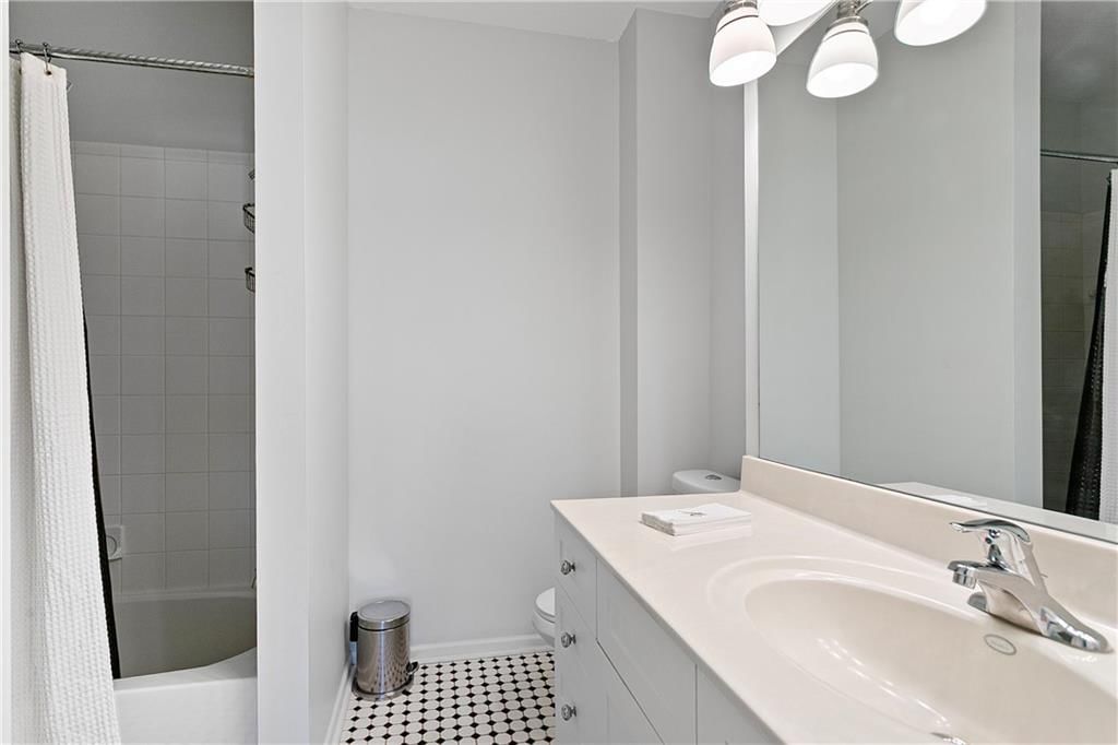 6519 W 133rd Terrace — photo 11