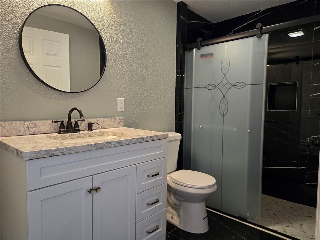 203 N Chestnut Street — photo 11