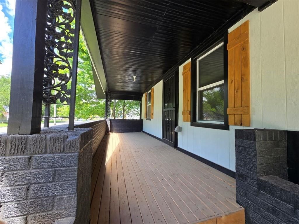 806 W 2nd Street — photo 5