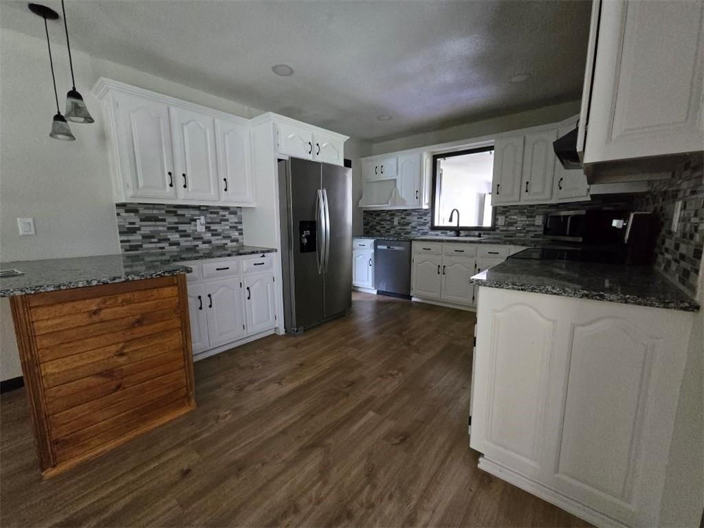 806 W 2nd Street — photo 10